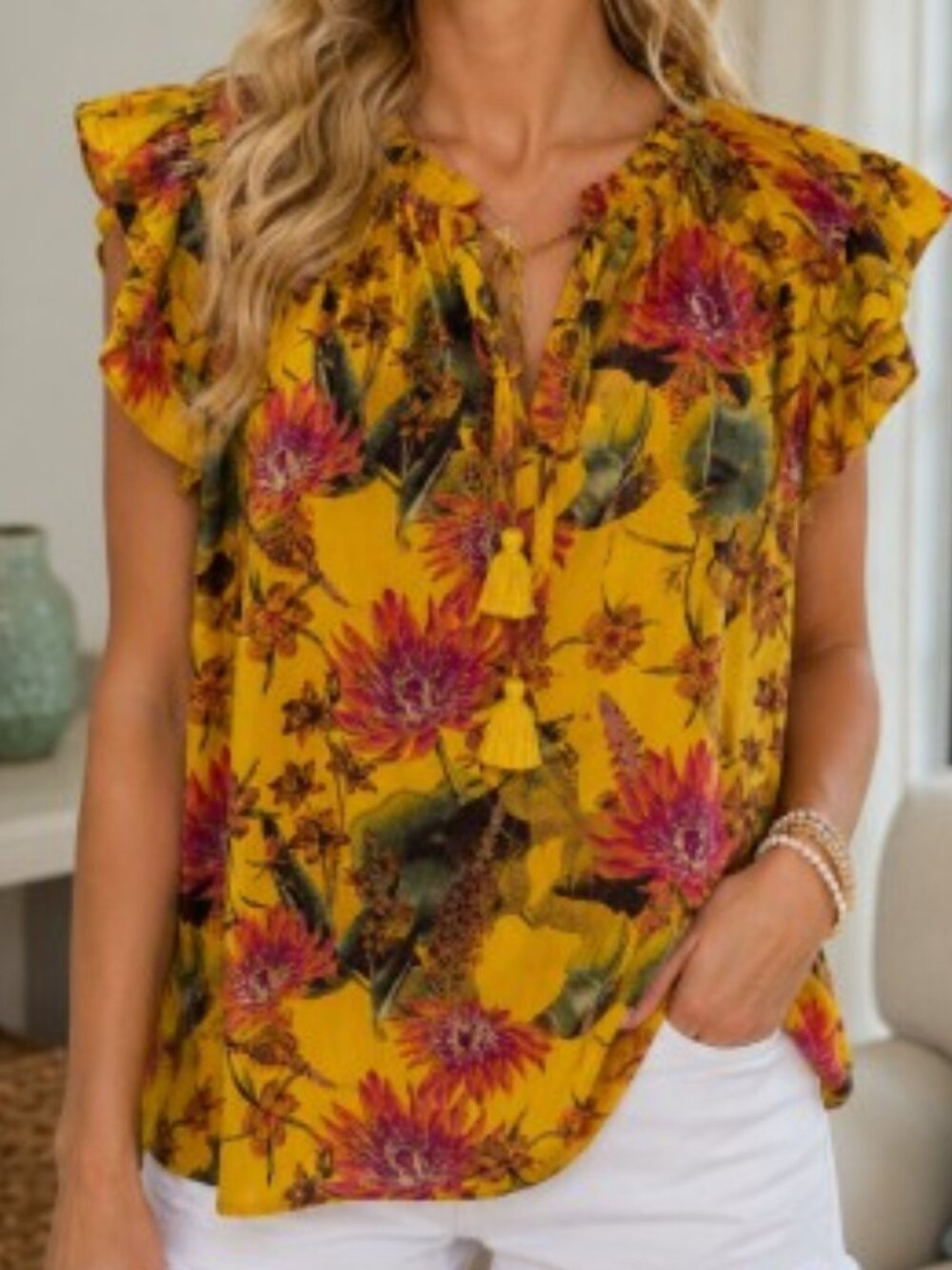 ROSE & OLIVE Silky-Feel Floral Flutter Sleeve Blouse, Size Large **NWOT